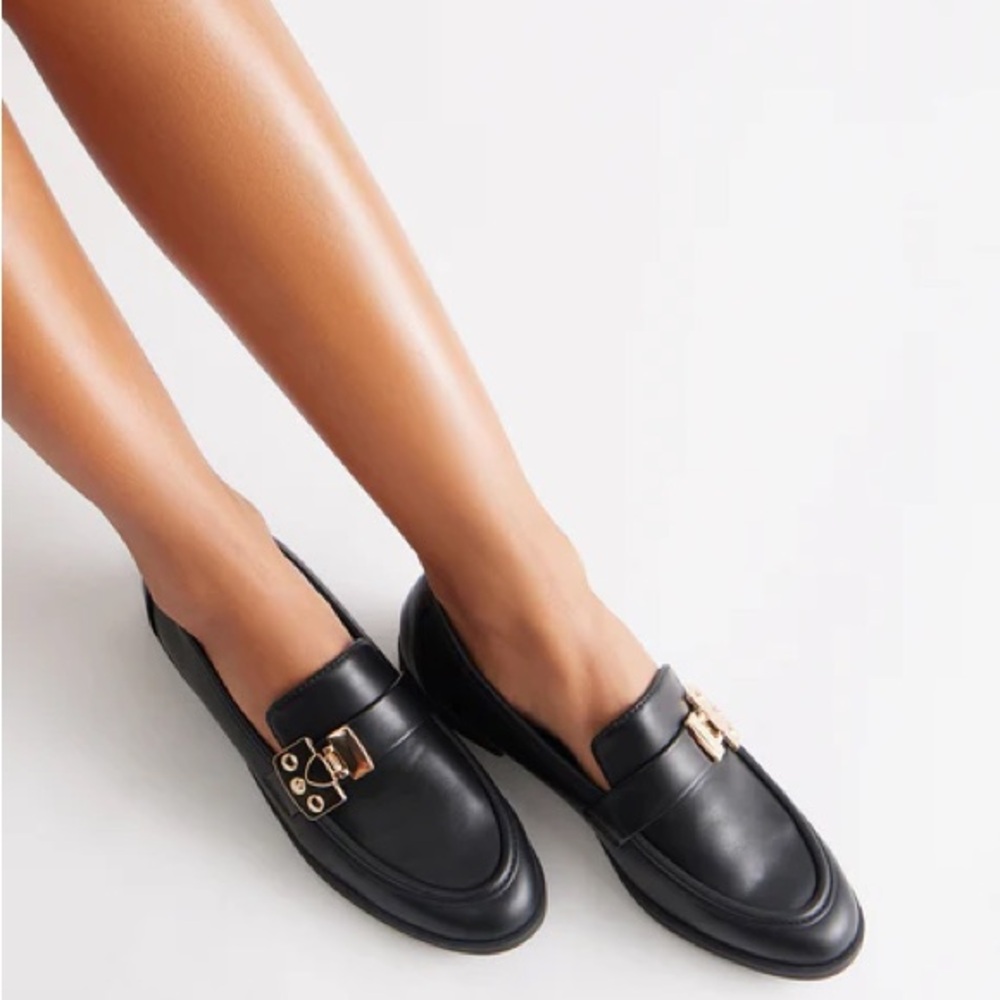 Junia Buckle Faux Patent Loafers - Black - Sz 10